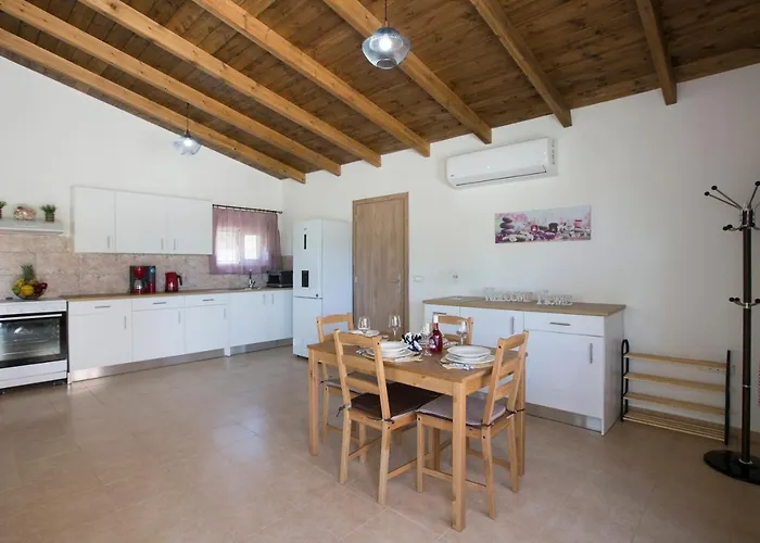 Serenity Studio Beach Home